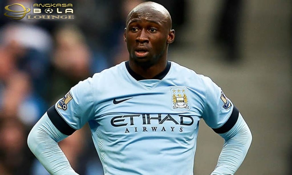 Tinggalkan Manchester City, Eliaquim Mangala Resmi Gabung Valencia