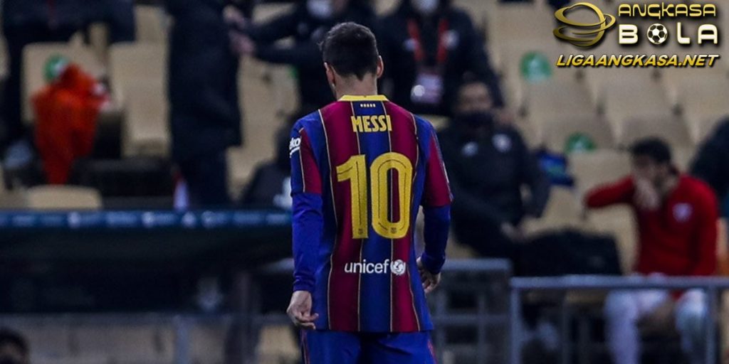 Wasit yang Beri Kartu Merah Messi Dinilai Juga Harus Dihukum