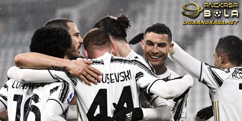 Coppa Italia Mata Juventus Memandang ke Babak Final