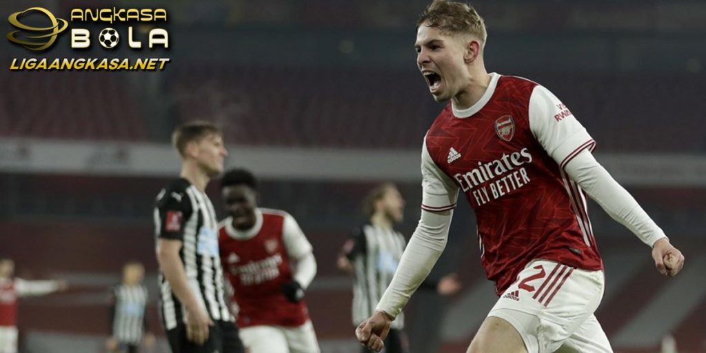 Smith Rowe Jadi Pemain Penting di Arsenal Gak Usah Terkejut