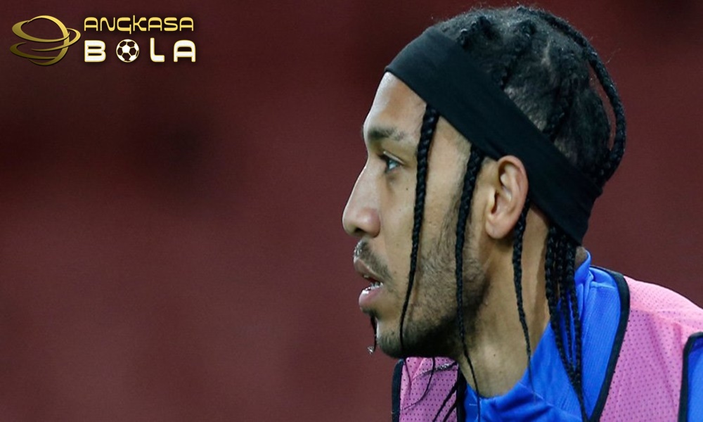 Mungkin Aubameyang Harus Lepas Ban Kapten Arsenal