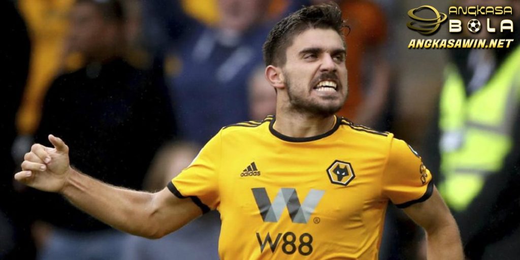 Liverpool Diminta Datangkan 3 Gelandang, Salah Satunya Ruben Neves