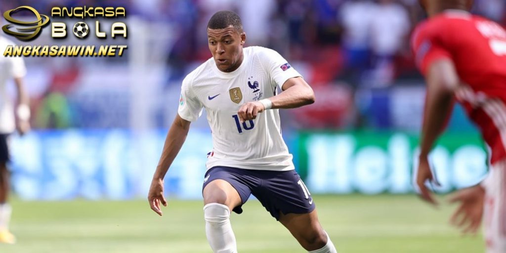 Real Madrid vs Liverpool Terdepan untuk Transfer Kylian Mbappe