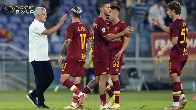 AS Roma Cari Tiket Alternatif ke Liga Champions