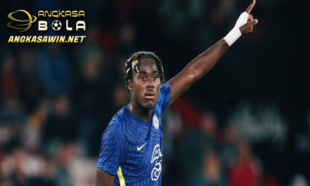 Trevor-Chalobah Dibandingkan dengan Virgil-van-Dijk