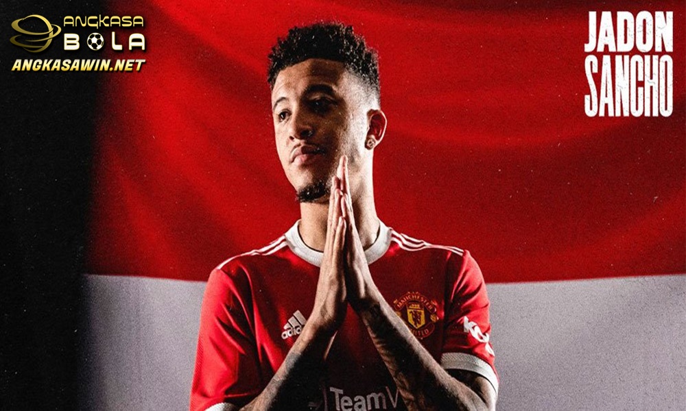 Manchester-United mendapat banyak pujian