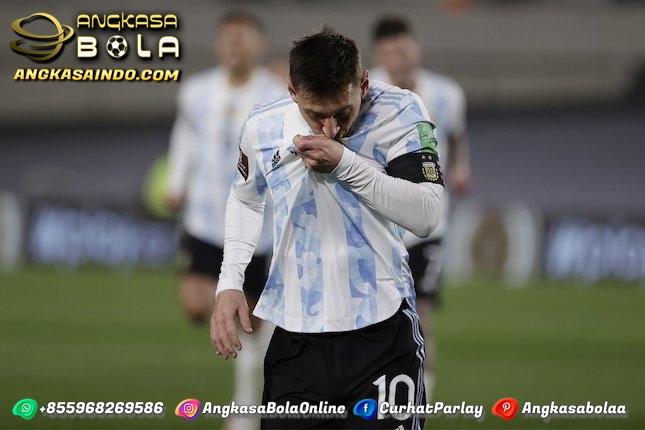 Lionel Messi Menangis di Hadapan Fans Argentina