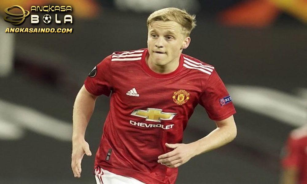 Juventus Buka Obrolan dengan Agen Donny van de Beek