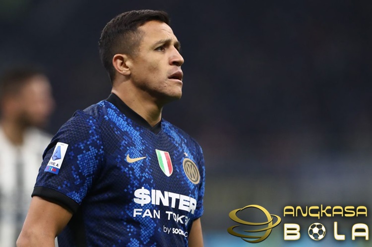 Gol Alexis Sanchez Bawa Inter Milan Juara Piala Super Italia