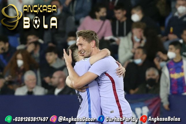 Luuk de Jong Si Spesialis Gol Menit Akhir Barcelona