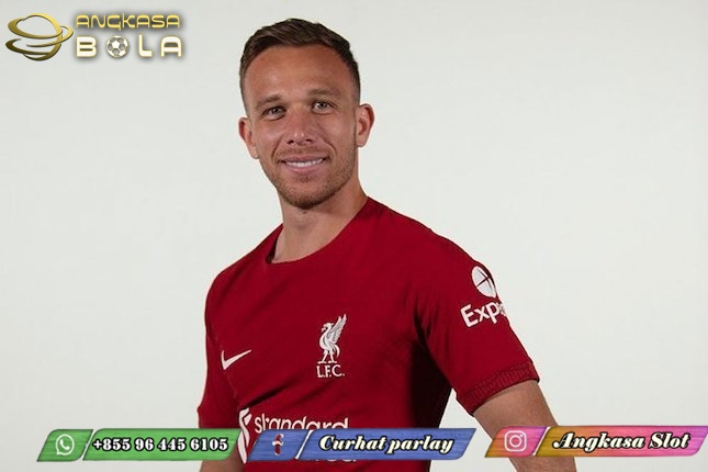 Arthur Melo Dipastikan Bertahan di Liverpool