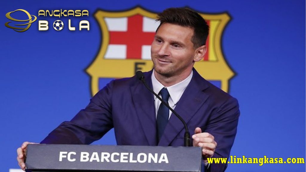 Lionel Messi Terpantau di Spanyol Bawa Banyak Koper, Ada Apa Nih?