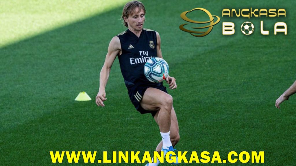 Berubah Pikiran, Modric Kini Pertimbangkan Ikut Hijrah ke Arab Saudi?